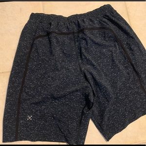 Lululemon pacebreaker 9 inch with liner